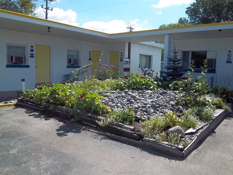 Bay Motel